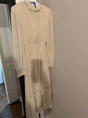 Kaos Cream Long Sleeve Maxi Dress- Never worn!! Size small